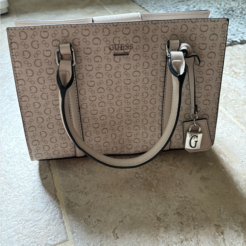 Guess purse